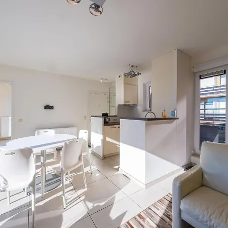 Exclusive Penthouse With 2 Sunny Terraces Middelkerke