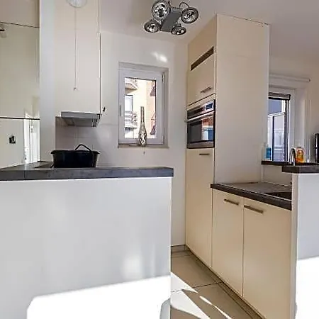 Exclusive Penthouse With 2 Sunny Terraces Lägenhet *